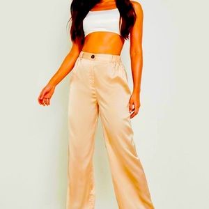 VICI Boutique BRAND NEW I DREAM OF JEANIE GOLD PANTS!👖🛍📦🙏❤️